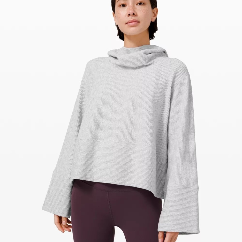 Lululemon Athletica Retreat Yourself Hoodie M/L Excellent Like New